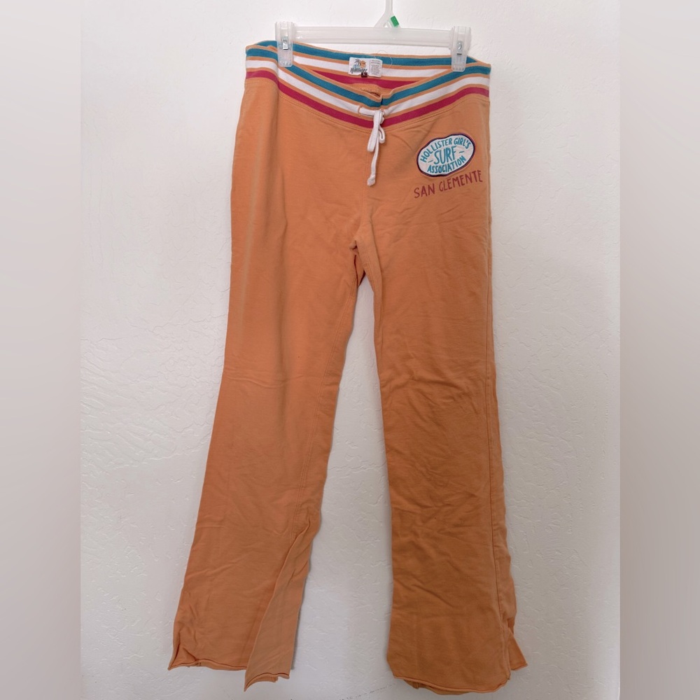 Worn once! Hollister lightweight sweat bottoms size L in women’s.